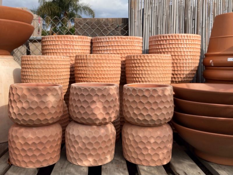 Bavaria Pot - Terracotta - McCumber Fine Gardens